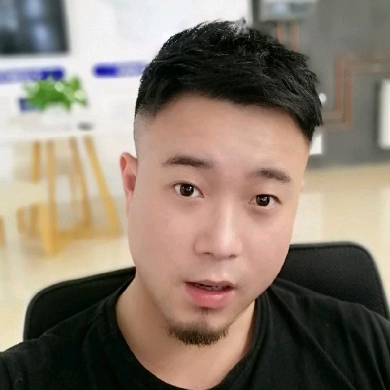 龚小旦