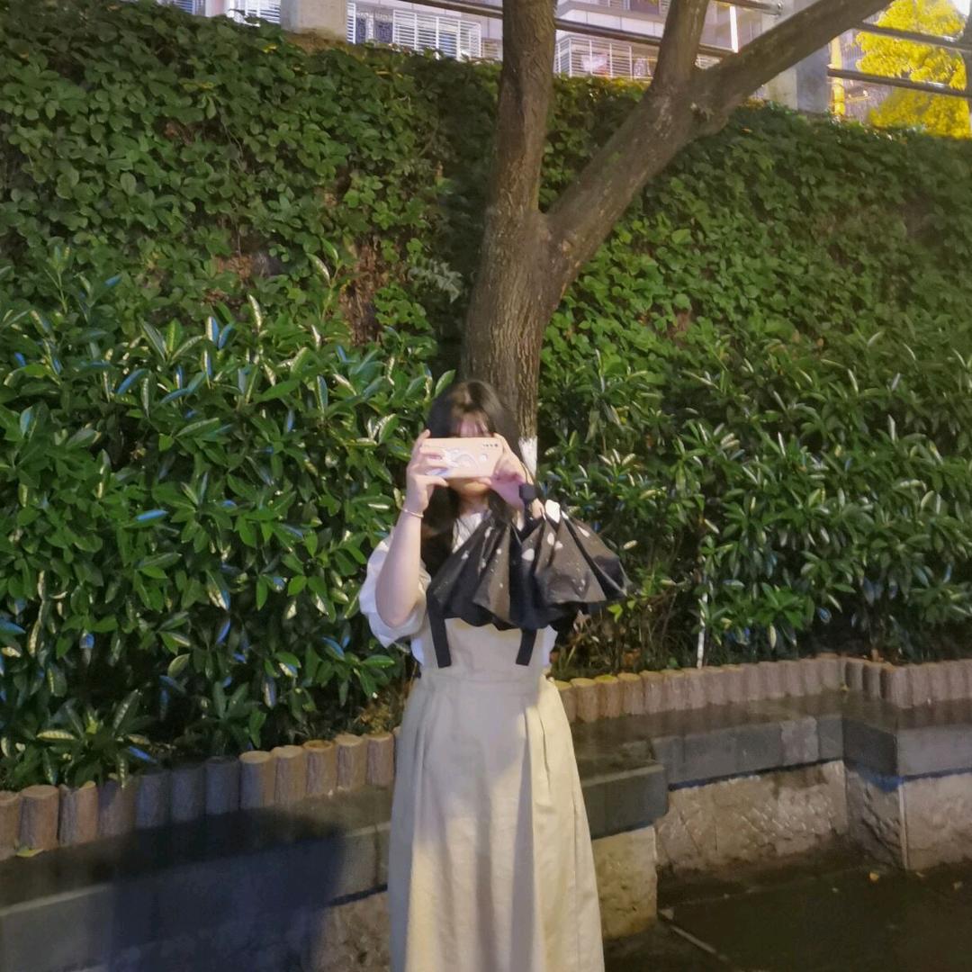 夏薇凉