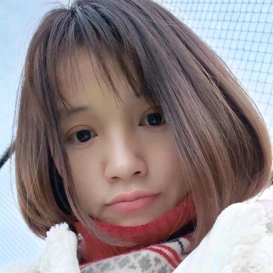 @雪妮姐（扭腰摆胯，）