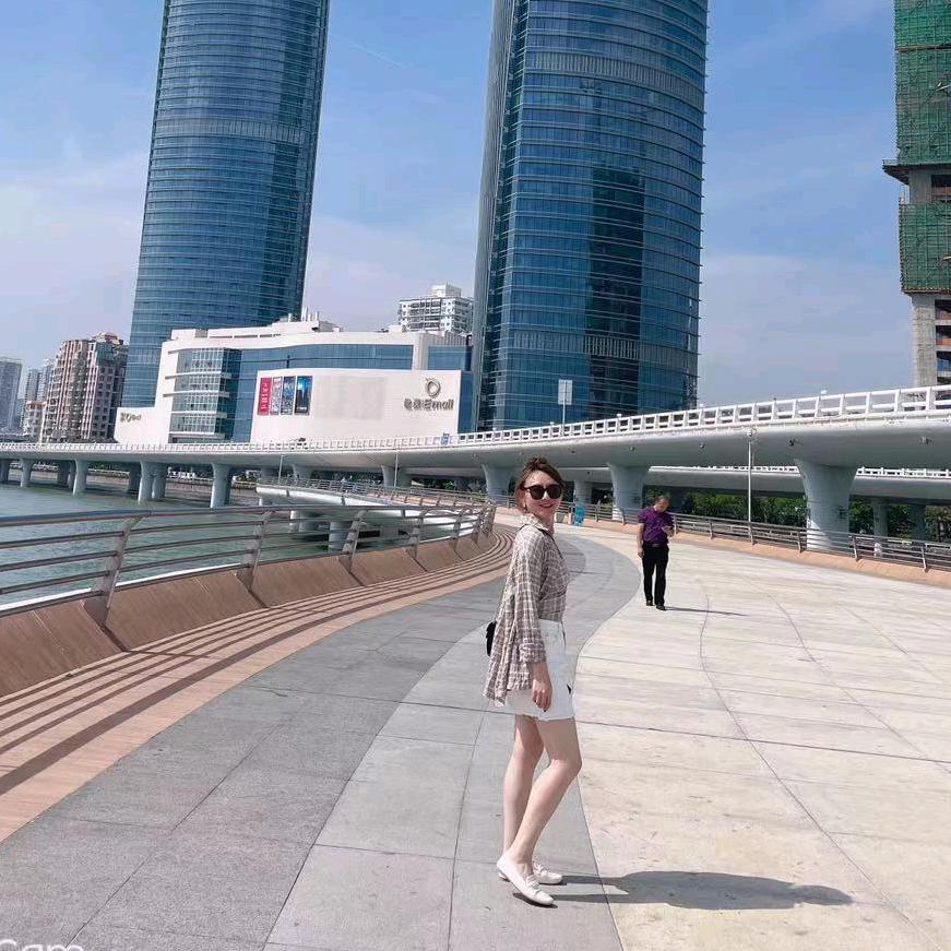 透笼朗朗家居行