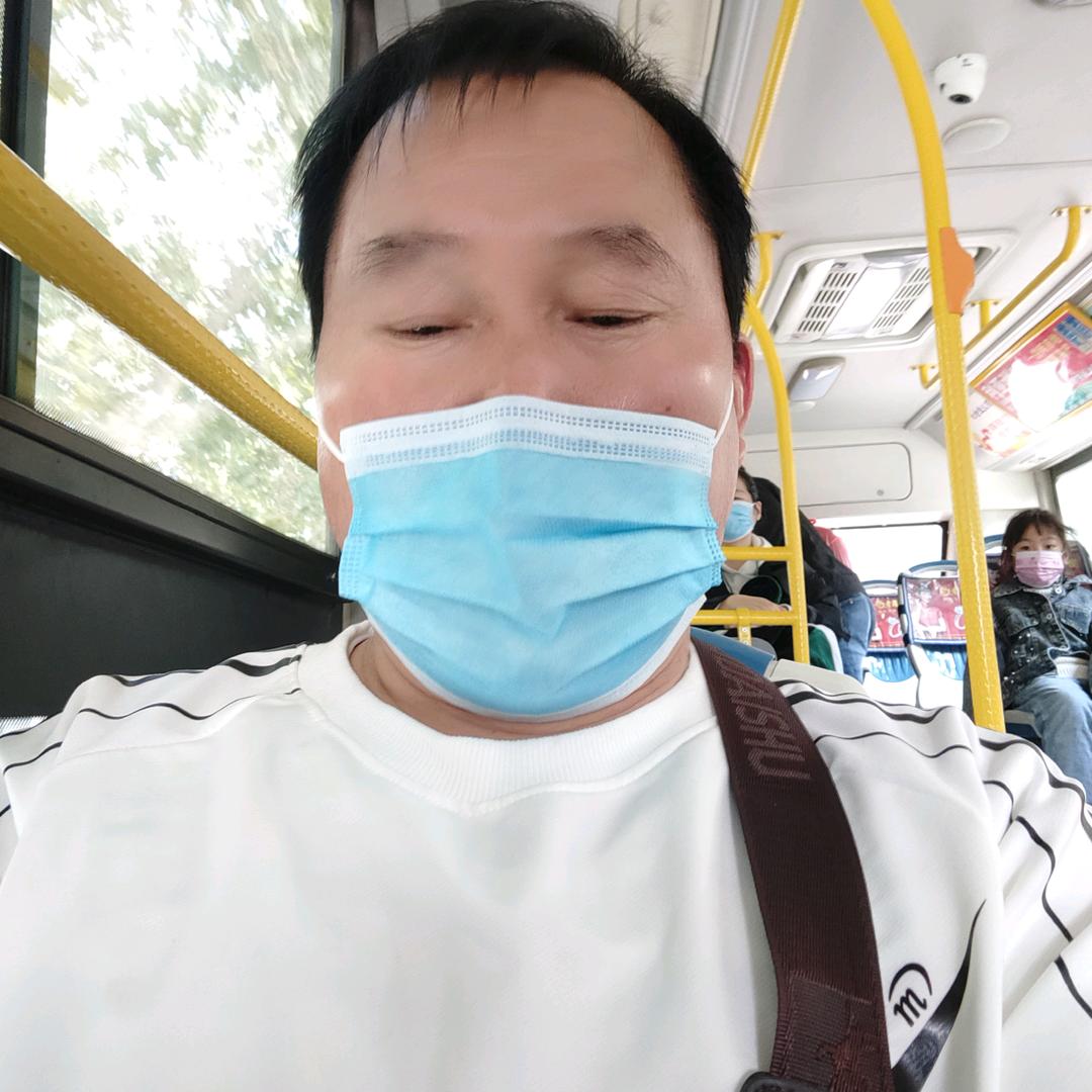 强哥浴池！！