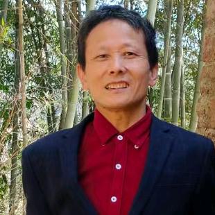 装修泥工何世军