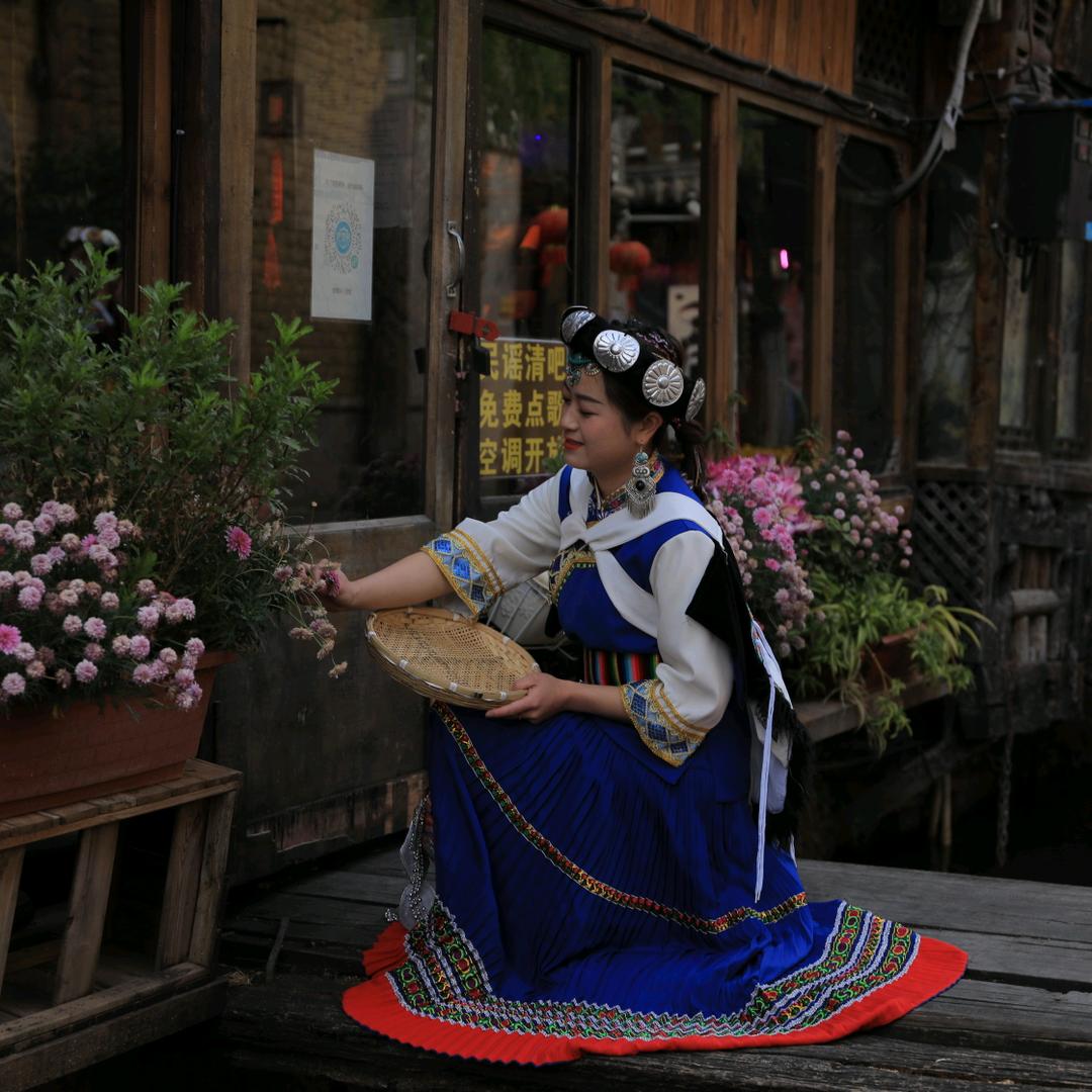 🍃木子李=͟͟͞͞ʕ•̫͡•ʔ