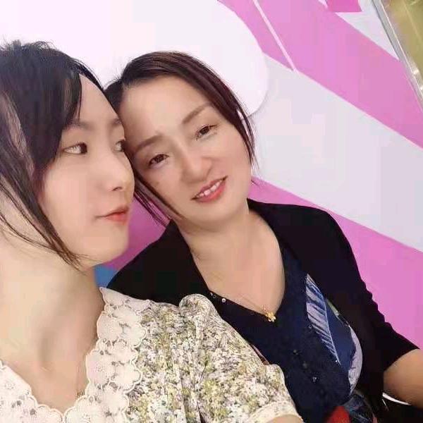 只饮烈酒不谈过往。