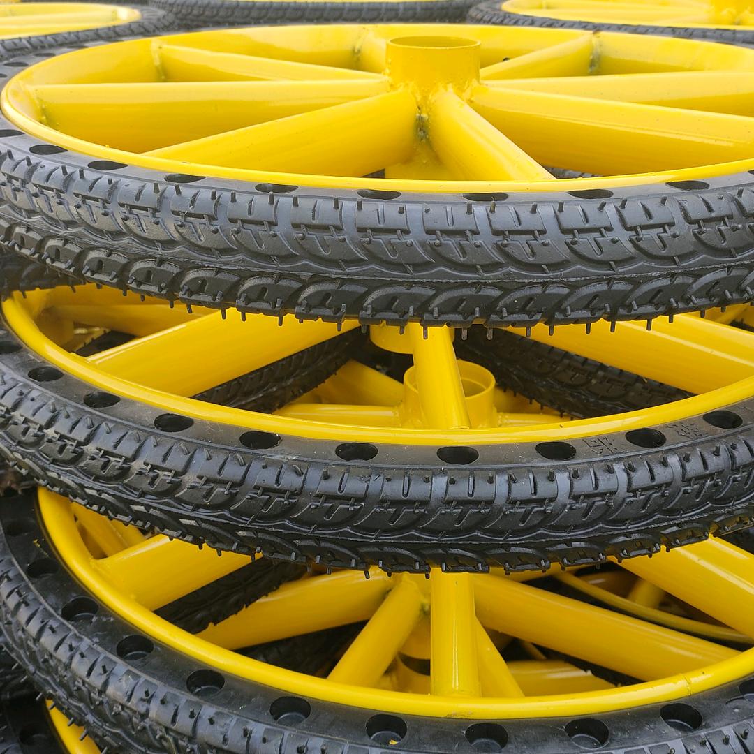 河北省平乡县鼎耐PU轮胎厂