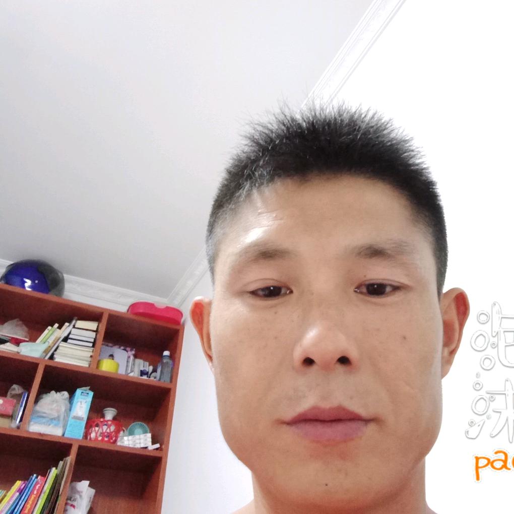 贴砖小勇