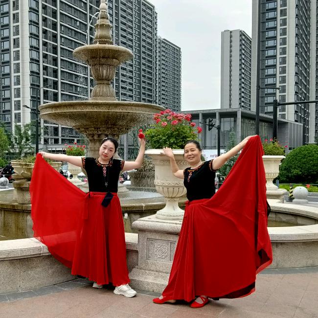 神秘的小仙女。