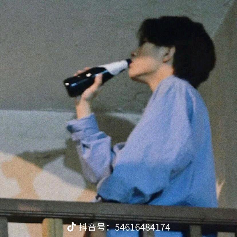 漠然_🏀⚽🏸🏉