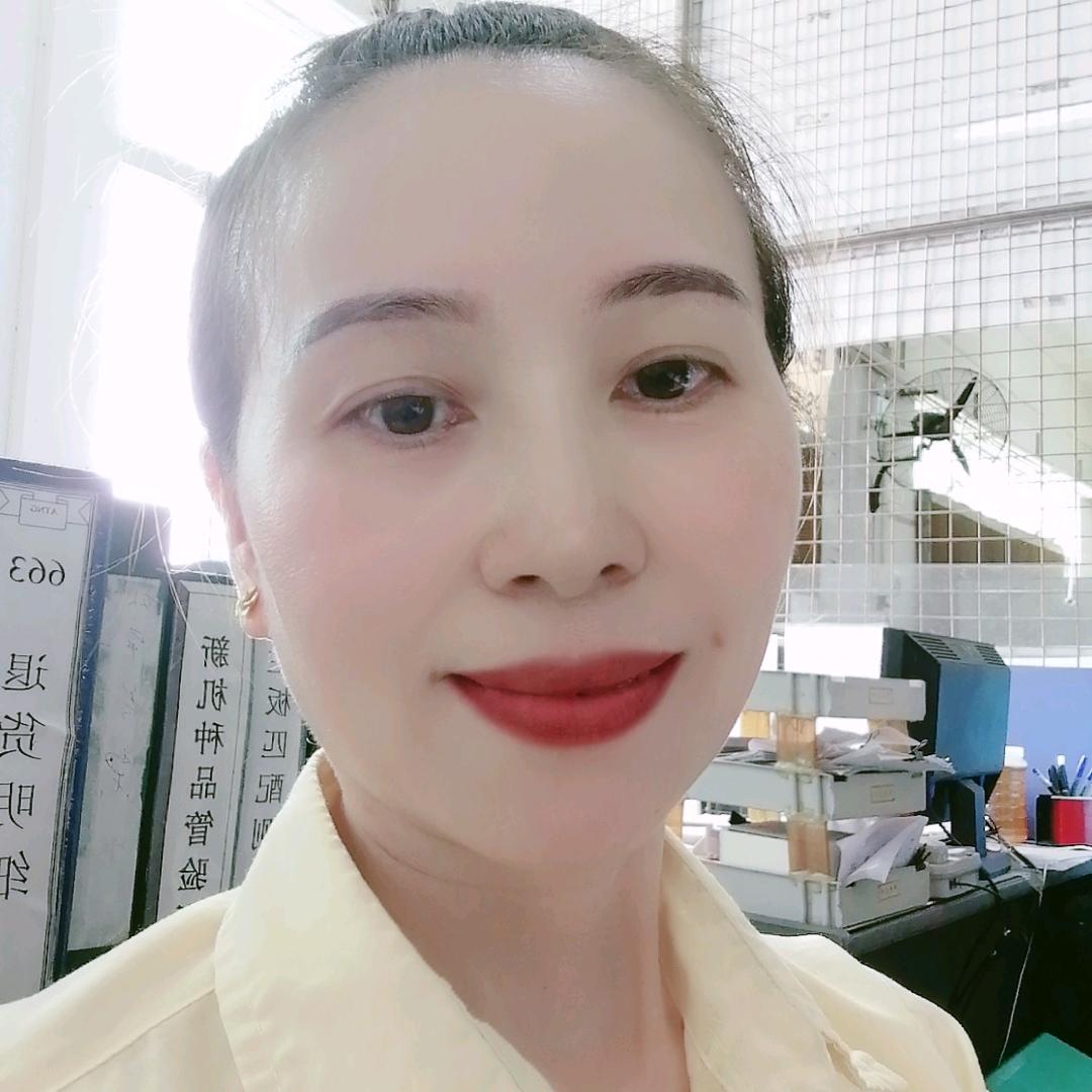 杨玲