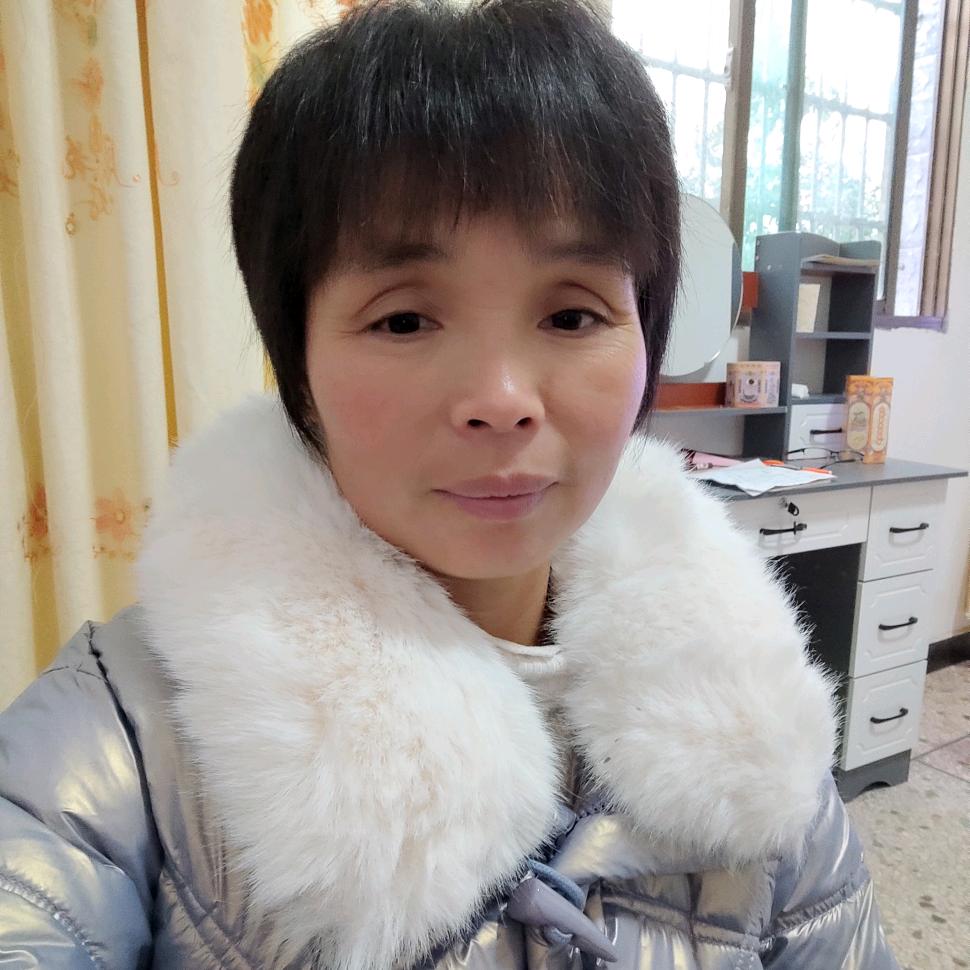 邓红艳