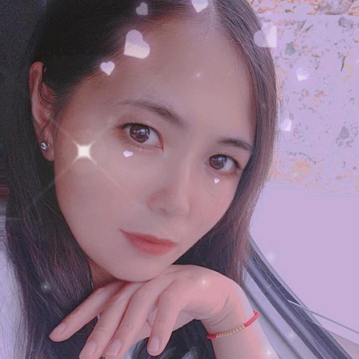 含着微笑的泪水