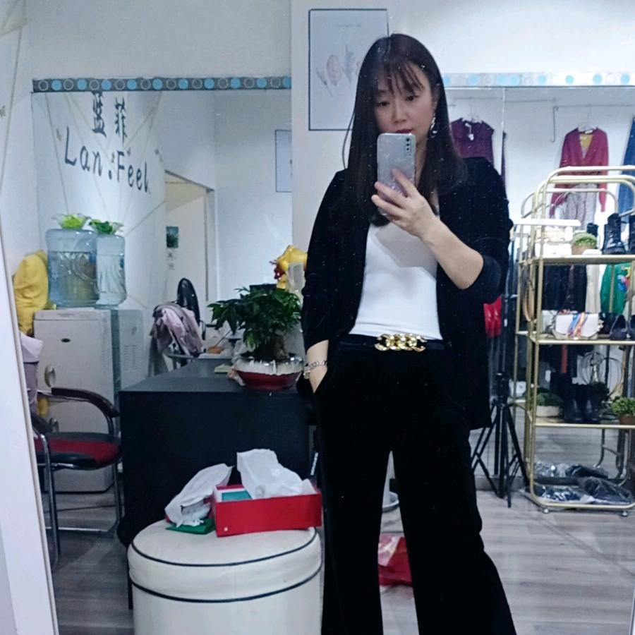 蓝菲轻奢女装
