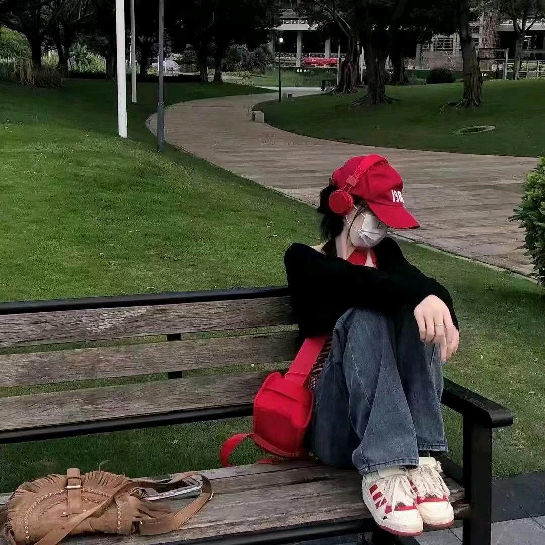 涓