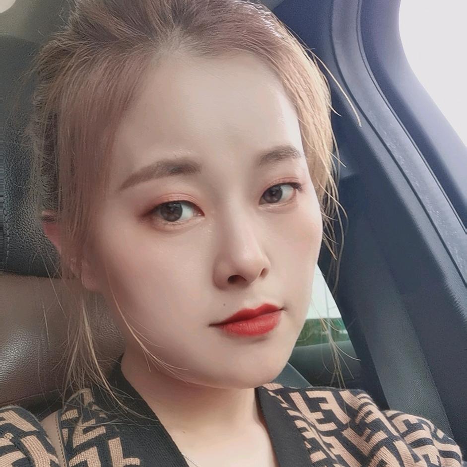 。Miss W