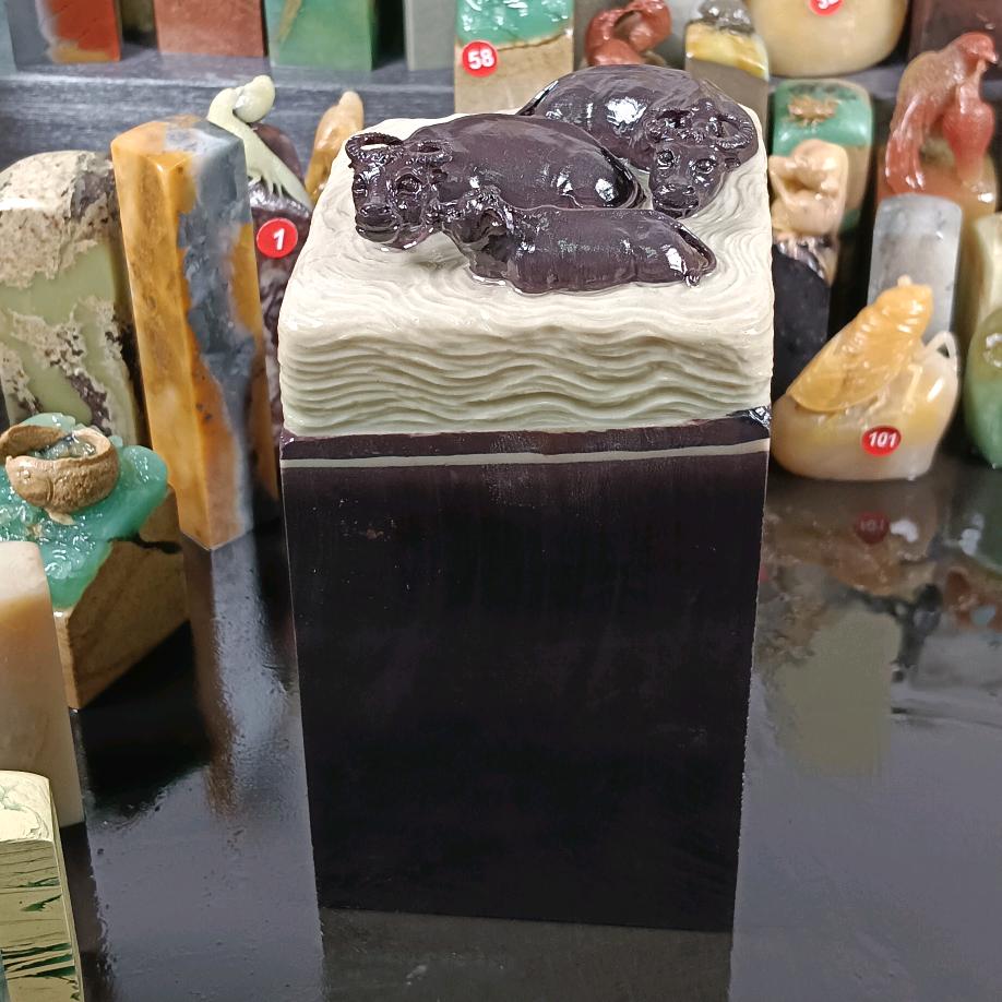 青田石雕韵石斋