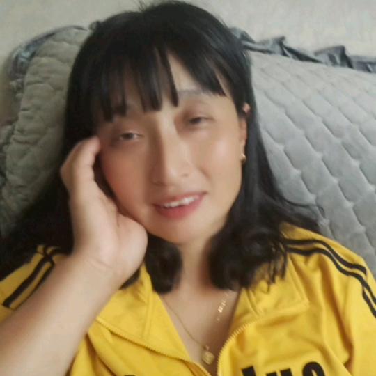 胡秀英