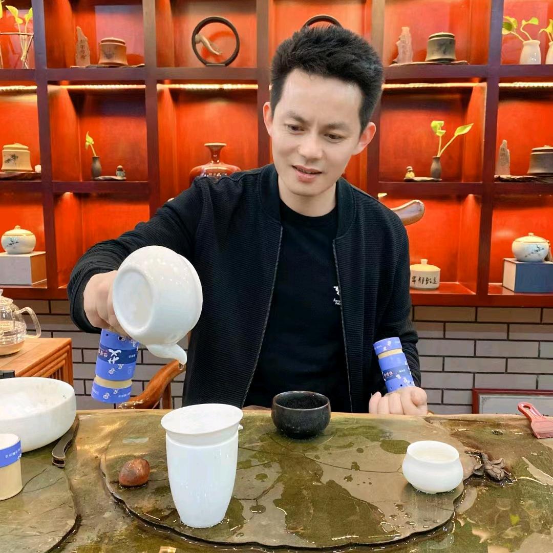 艾可舒•孙傲
