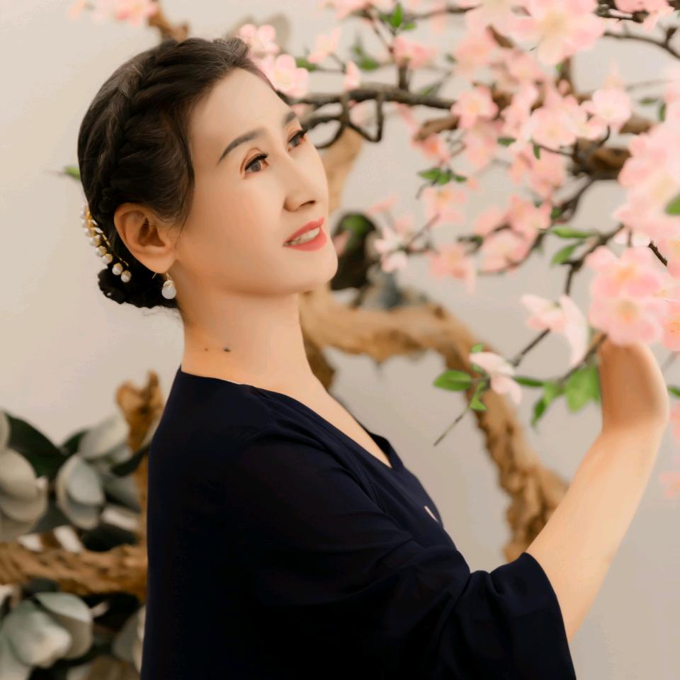 陈先英