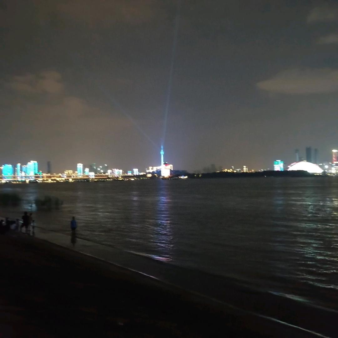 山在等海