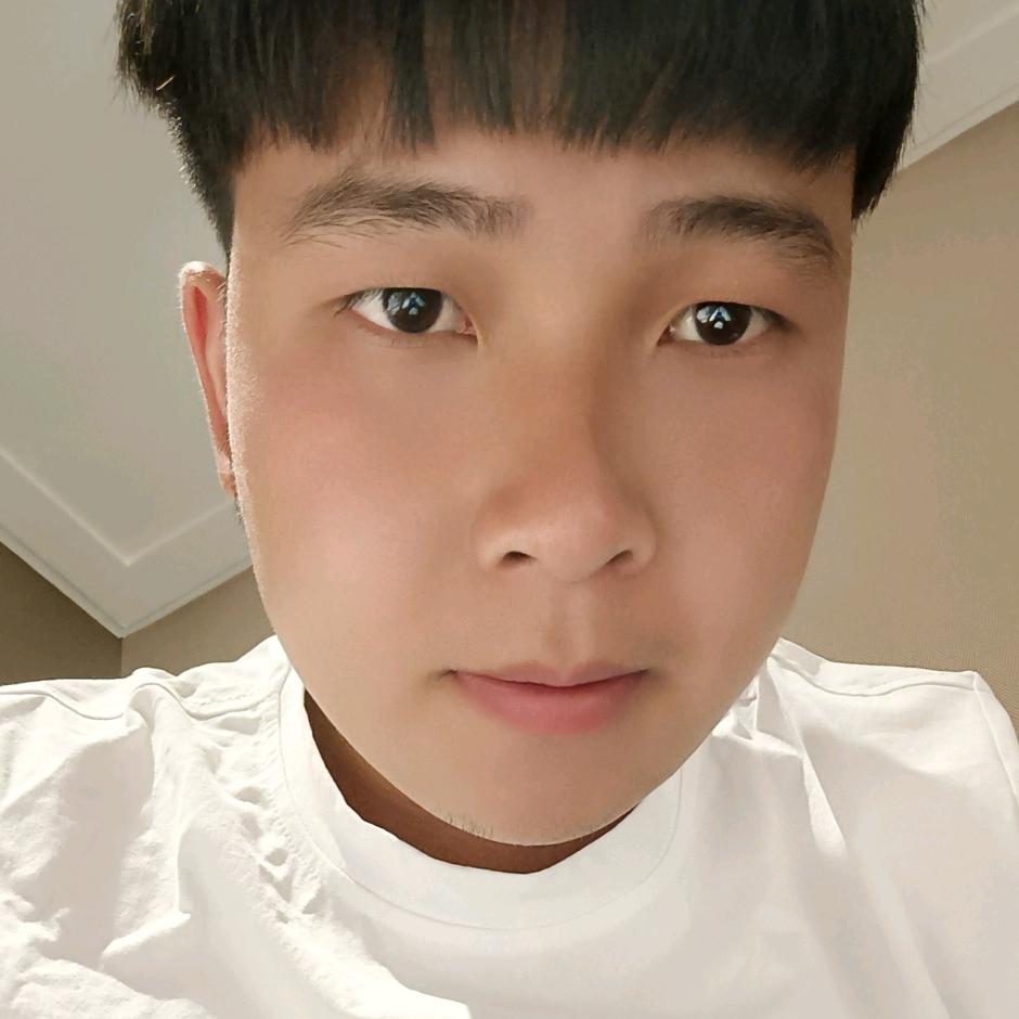 小覃同学