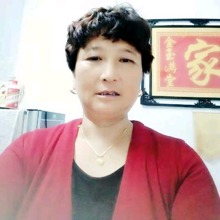 张霞