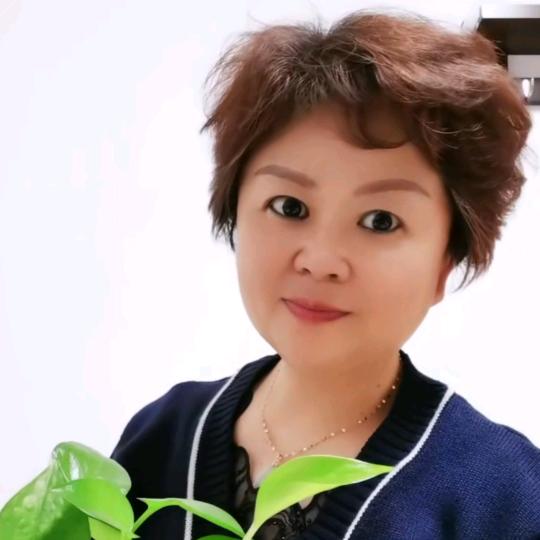 @雪妹🎤（橱窗有好物）