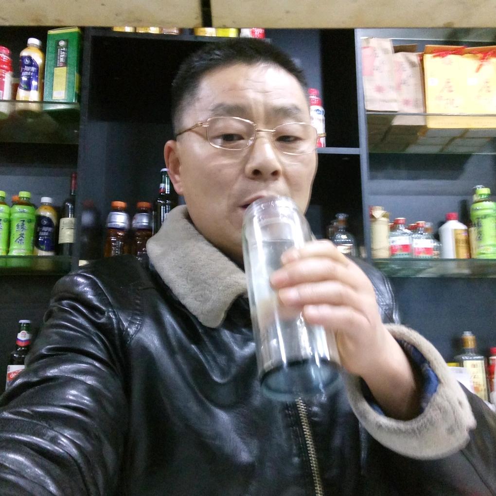 斌波板面牛杂面餐饮总店