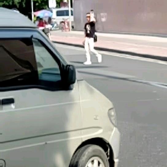 六同