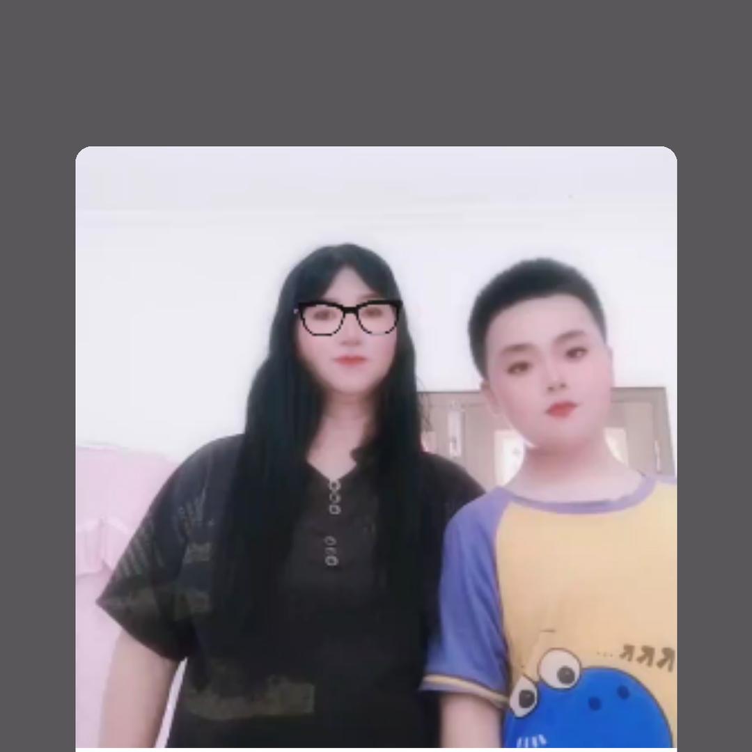 彩霞(拒绝私聊)