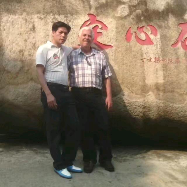 滑板