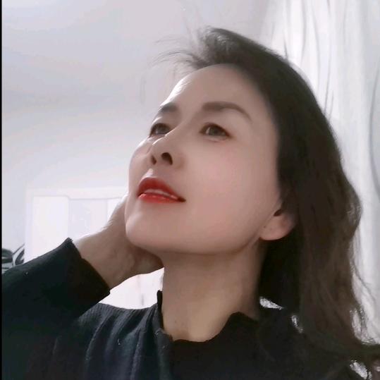 ☀️晨雪❄️飘扬