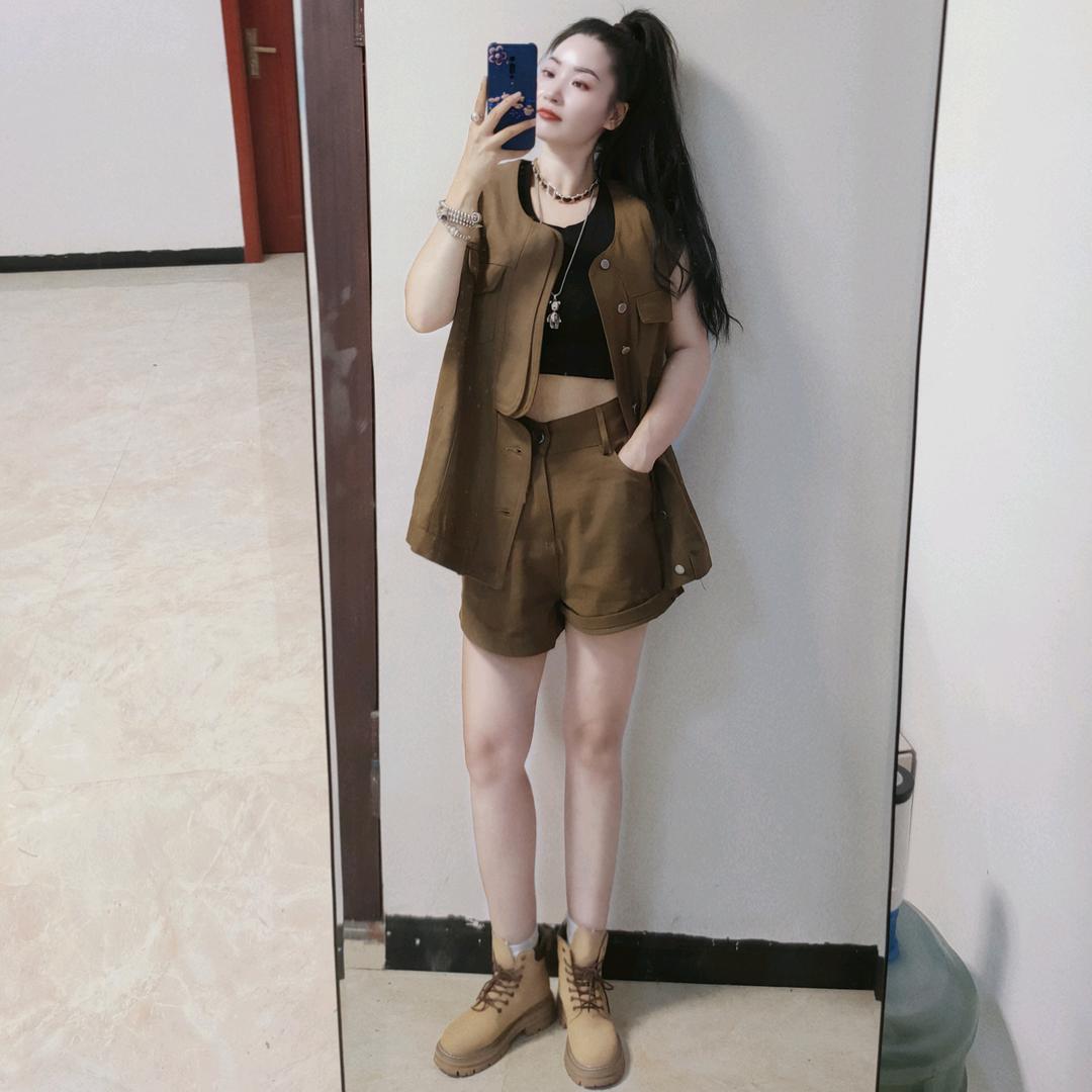 文山三鑫商贸城3楼潮衣阁女装店328号