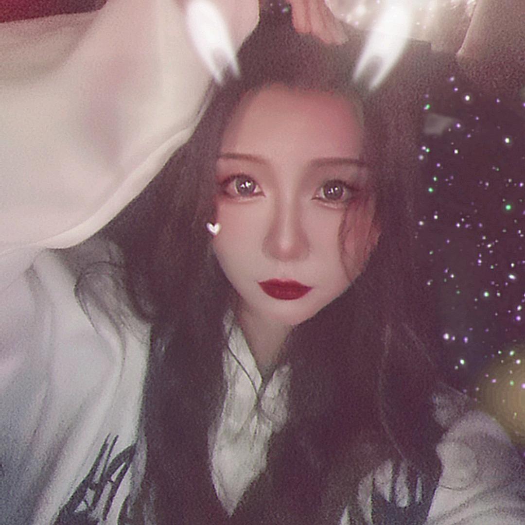 是李笑白白白白白
