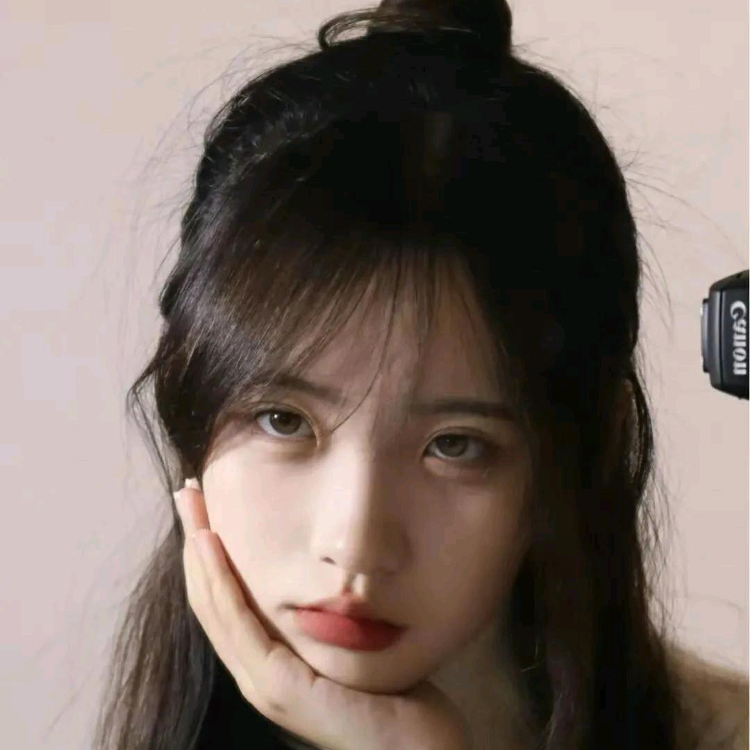 小D