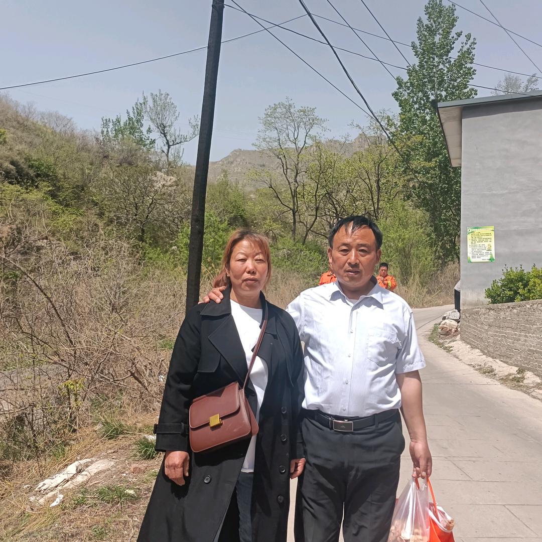 老崔挖掘机出租