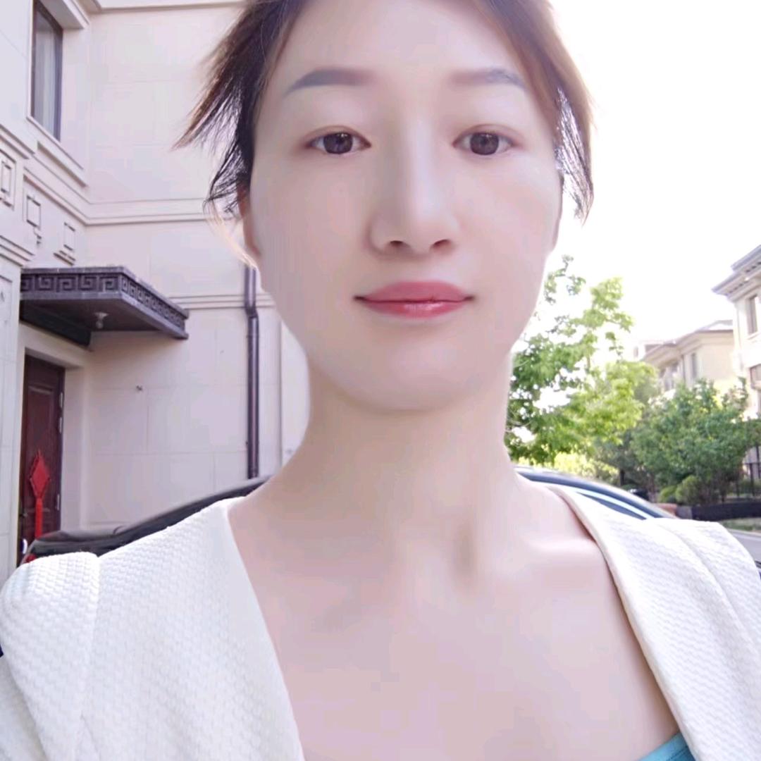 啊美丽【70后贴砖夫妻】