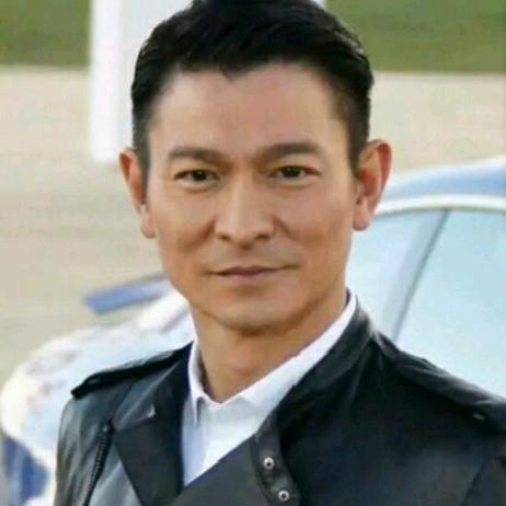 北方的狼:祝大家2025年发大财！