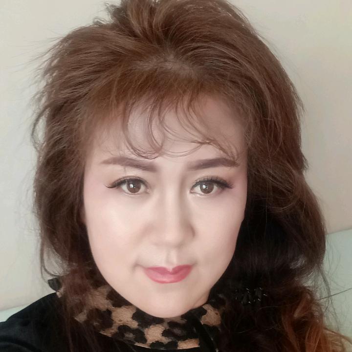 小霞