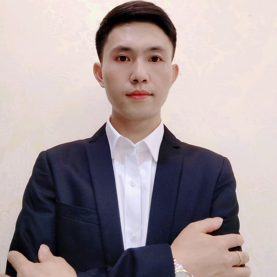 茅台镇～～～李弘