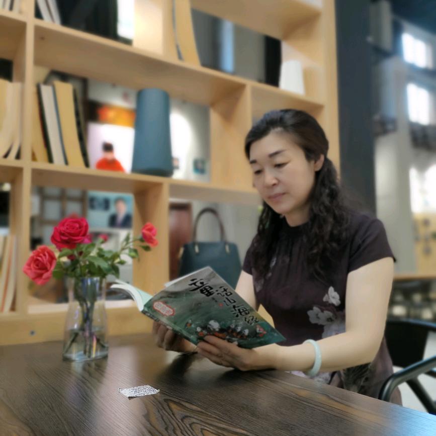 绚丽彩红