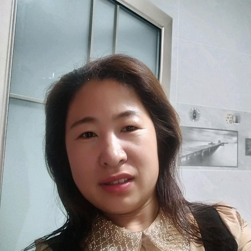 南吕固路口煎饼果子，肉夹馍《陈春叶》