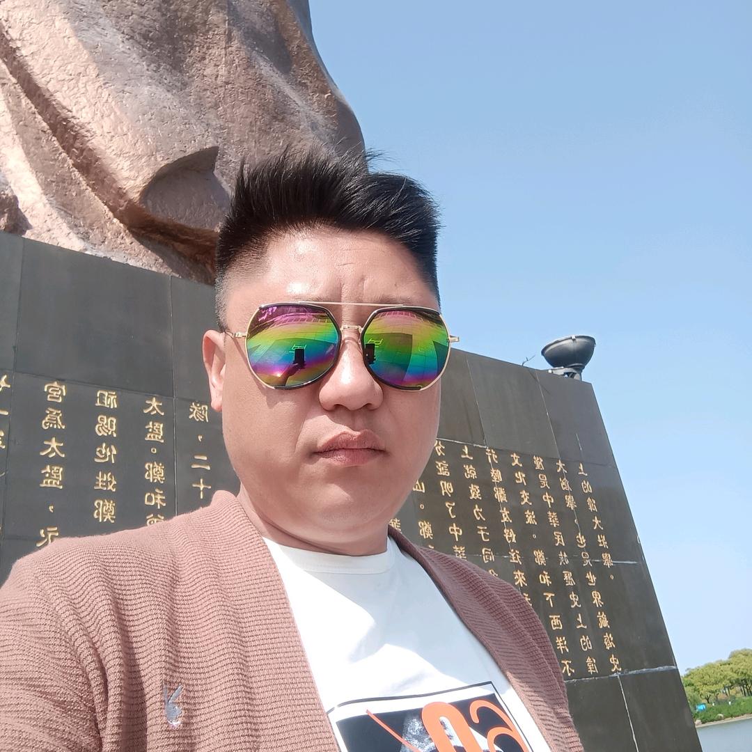龙飞