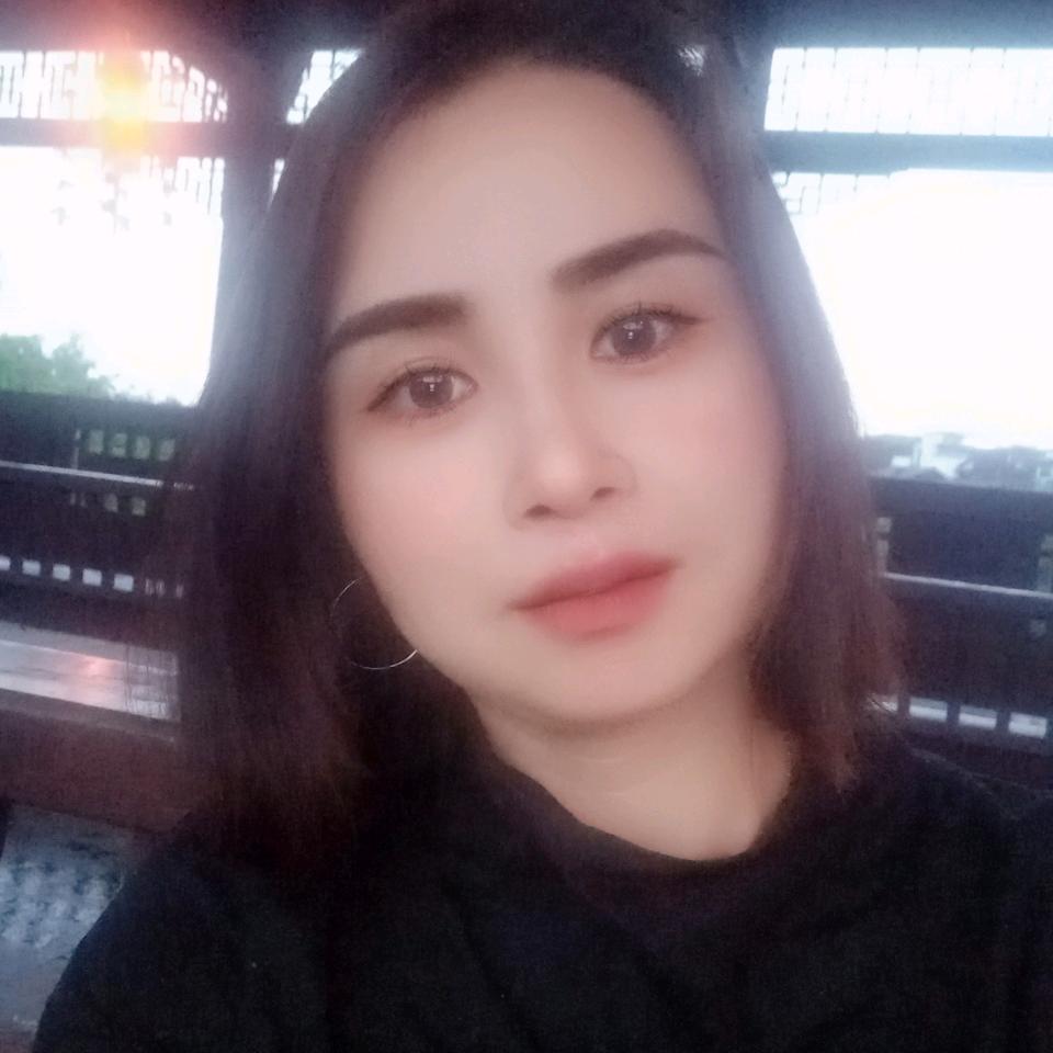 晴空万里见彩虹