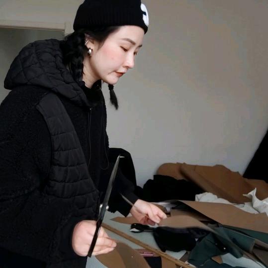 杭州四季青路路女装自制