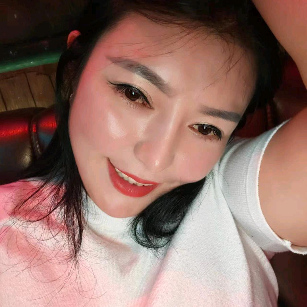 幻谷宣妍 @莲修雅（๑ᵔ⌔ᵔ๑)应 ˆo