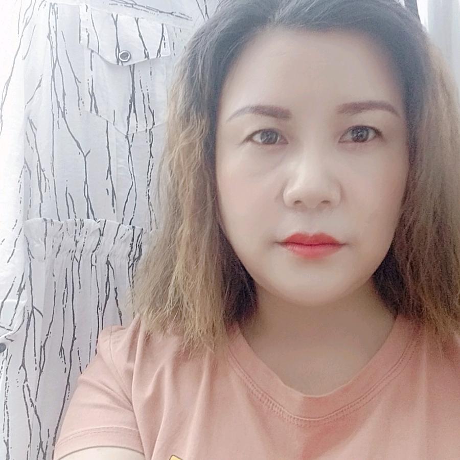 杨洋洋。