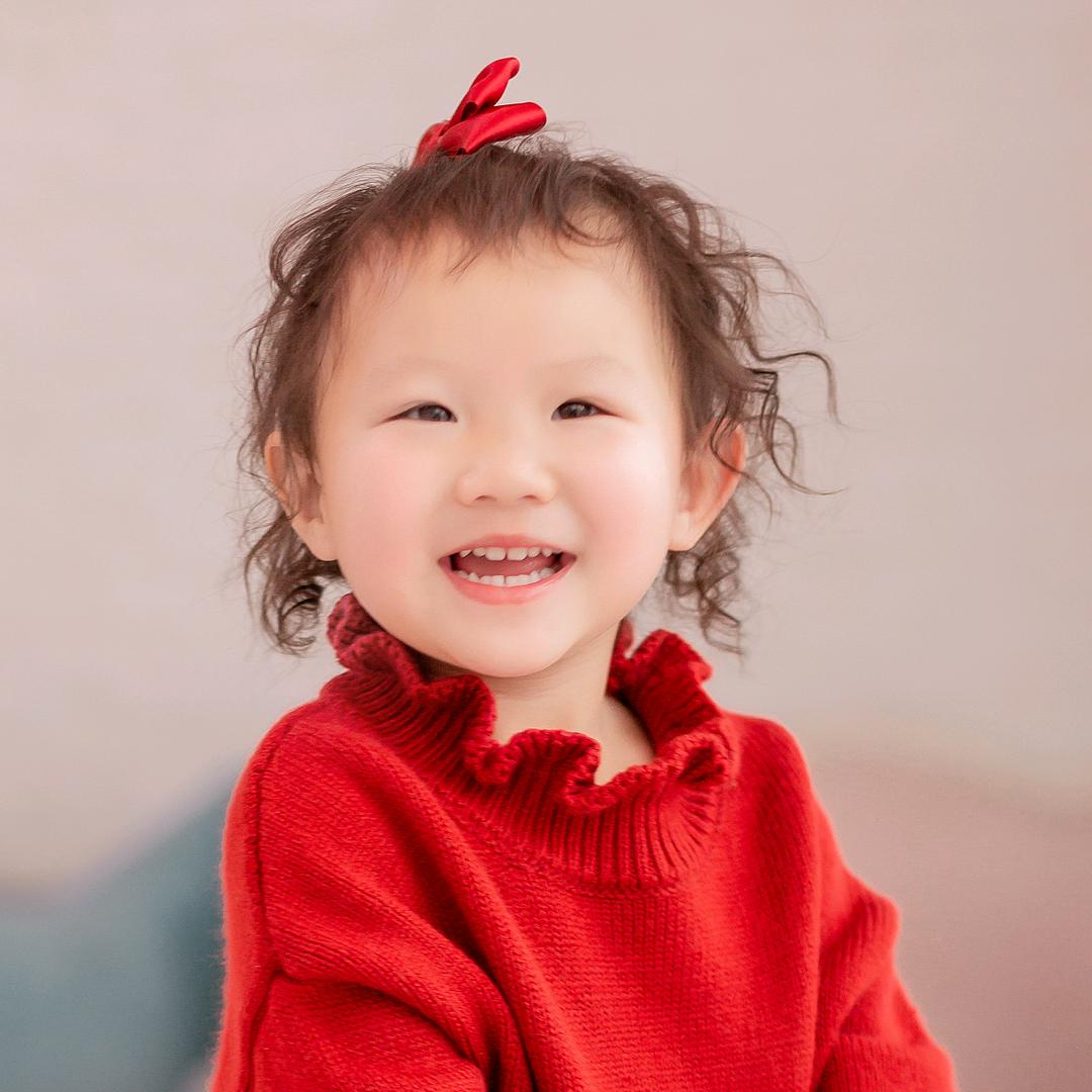 家有两千金，橙橙和柚柚