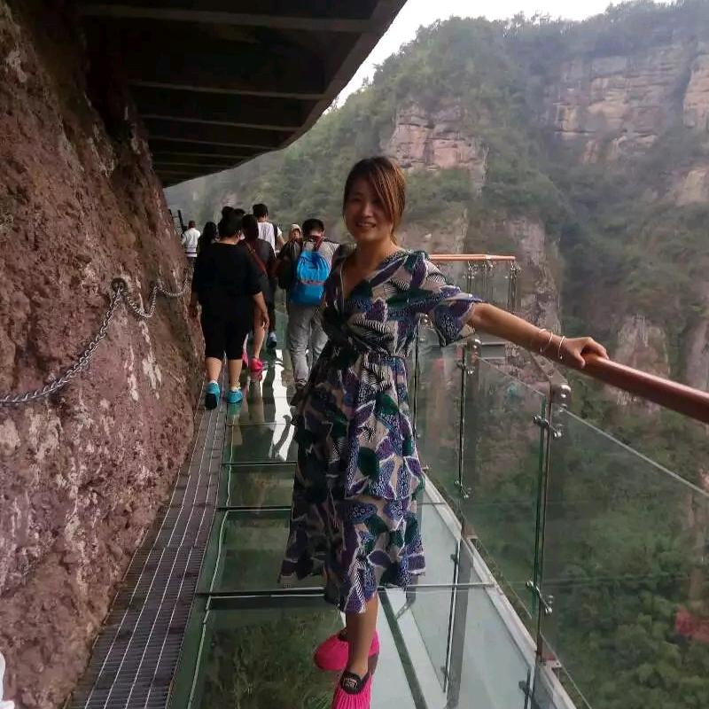 波波哥😍夫人红宝宝