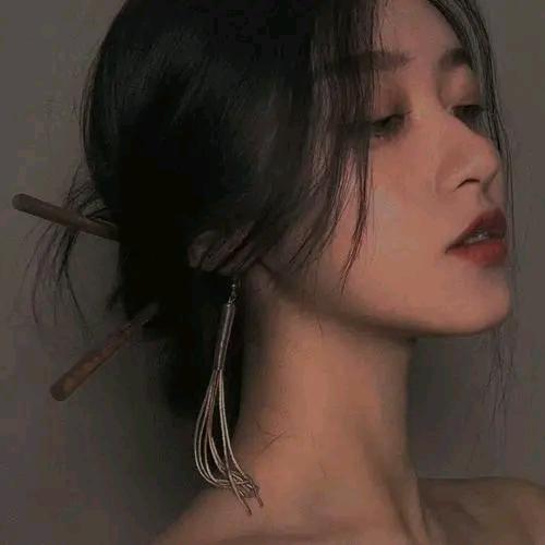 (҂⌣̀_⌣́)小苦瓜