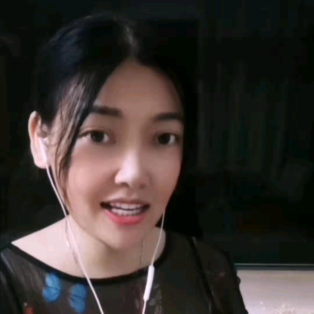 三月
